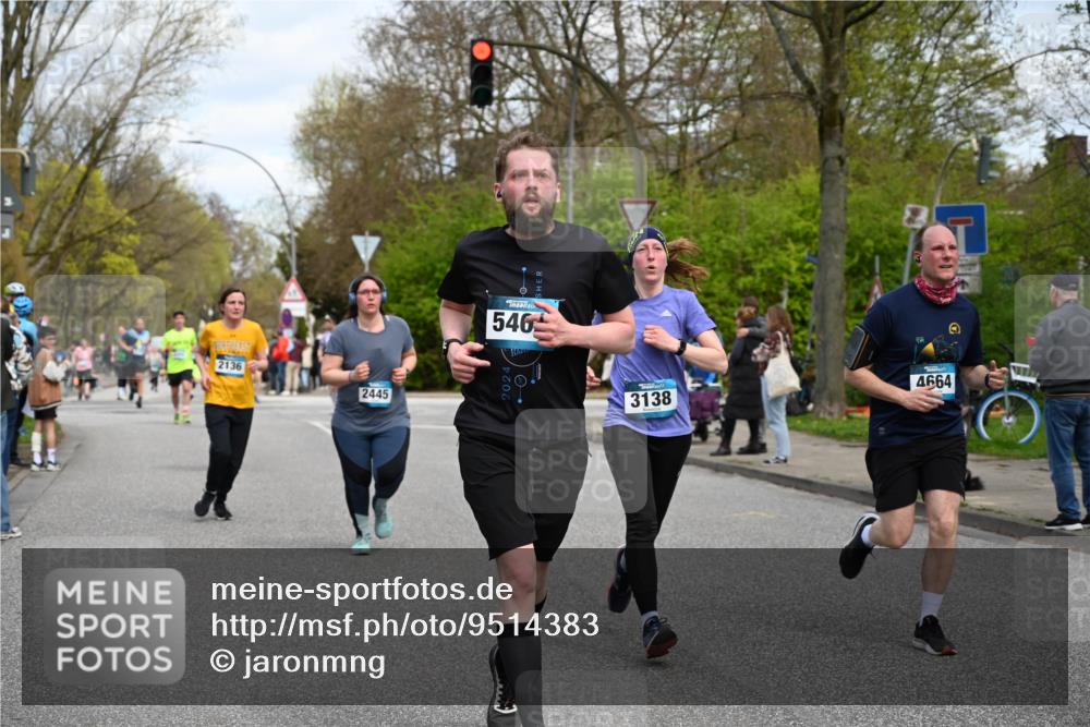 12.04.2026 - 45. Internationalen Wilhelmsburger Insellauf J. Mangold http://msf.ph/oto/9514383 12.04.2026 13:11:37 Ziel 2461, 4810, 3994, 4558, 3573, 4427, 2844, 3115, 4726, 4051, 2827, 2825, 4985, 4193, 3643, 5525, 5403, 2084, 5772, 3733, 4730, 3969, 3055, 4664, 2396, 3079, 3138, 3138, 5402, 2136, 4683, 5640, 4480, 4987, 2445, 4930, 2024, 4328, 4328, 4276, 5031, 4532, 2742, 5437 meine-sportfotos.de