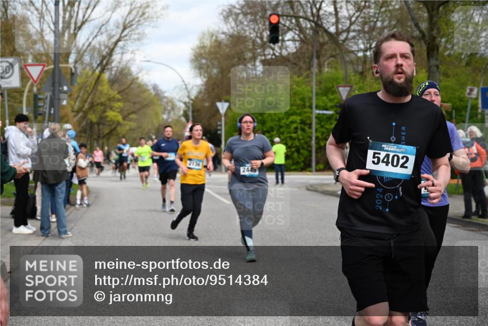 12.04.2026 - 45. Internationalen Wilhelmsburger Insellauf J. Mangold http://msf.ph/oto/9514384 12.04.2026 13:11:38 Ziel 2461, 4810, 3994, 4558, 3573, 4427, 2844, 3115, 4726, 4051, 2827, 2825, 4985, 4193, 3643, 5525, 5403, 2084, 5772, 3733, 4730, 3969, 3055, 4664, 2396, 3079, 3138, 5402, 5402, 2136, 4683, 5640, 4480, 4987, 2445, 4930, 2024, 4328, 4276, 5031, 4532, 2742, 5437, 4847, 4846 meine-sportfotos.de