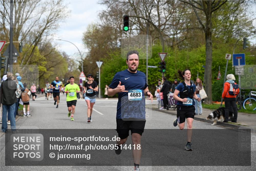 12.04.2026 - 45. Internationalen Wilhelmsburger Insellauf J. Mangold http://msf.ph/oto/9514418 12.04.2026 13:11:41 Ziel 3573, 4427, 2844, 3115, 4726, 4051, 2827, 2825, 4985, 4193, 3643, 5525, 5403, 2084, 5772, 3733, 4730, 3969, 3055, 4664, 2396, 3079, 3138, 5402, 2136, 4683, 5640, 4480, 4987, 2445, 4930, 2024, 4328, 4276, 5031, 4532, 2742, 5437, 4847, 4846, 4850 meine-sportfotos.de