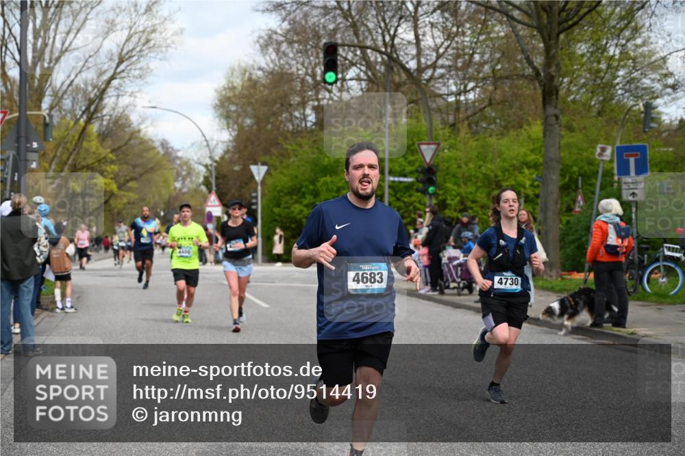 12.04.2026 - 45. Internationalen Wilhelmsburger Insellauf J. Mangold http://msf.ph/oto/9514419 12.04.2026 13:11:41 Ziel 3573, 4427, 2844, 3115, 4726, 4051, 2827, 2825, 4985, 4193, 3643, 5525, 5403, 2084, 5772, 3733, 4730, 3969, 3055, 4664, 2396, 3079, 3138, 5402, 2136, 4683, 5640, 4480, 4987, 2445, 4930, 2024, 4328, 4276, 5031, 4532, 2742, 5437, 4847, 4846, 4850 meine-sportfotos.de