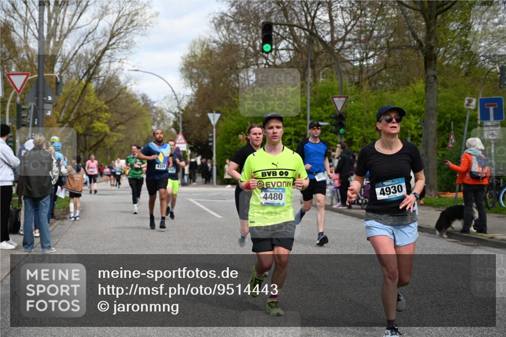 12.04.2026 - 45. Internationalen Wilhelmsburger Insellauf J. Mangold http://msf.ph/oto/9514443 12.04.2026 13:11:45 Ziel 2827, 2825, 4985, 4193, 3643, 5525, 5403, 2084, 5772, 3733, 4730, 3969, 3055, 4664, 2396, 3079, 3138, 5402, 2136, 4683, 5640, 4480, 4987, 2445, 4987, 2445, 4930, 2024, 4328, 4276, 5031, 4532, 2742, 5437, 4847, 4846, 4850, 4550, 3914 meine-sportfotos.de