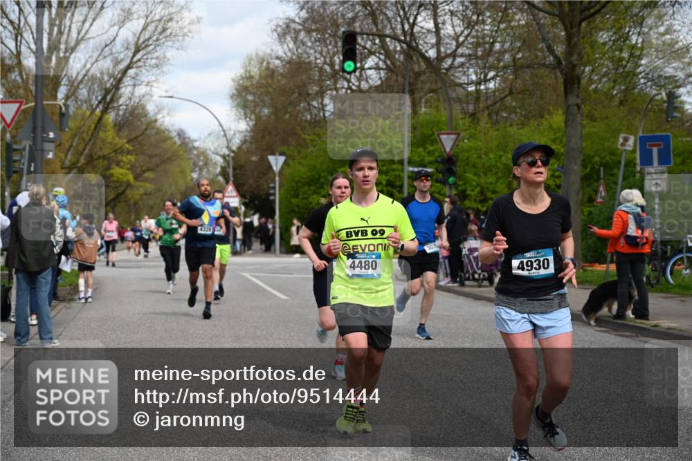 12.04.2026 - 45. Internationalen Wilhelmsburger Insellauf J. Mangold http://msf.ph/oto/9514444 12.04.2026 13:11:45 Ziel 2827, 2825, 4985, 4193, 3643, 5525, 5403, 2084, 5772, 3733, 4730, 3969, 3055, 4664, 2396, 3079, 3138, 5402, 2136, 4683, 5640, 4480, 4987, 2445, 4987, 2445, 4930, 2024, 4328, 4276, 5031, 4532, 2742, 5437, 4847, 4846, 4850, 4550, 3914 meine-sportfotos.de