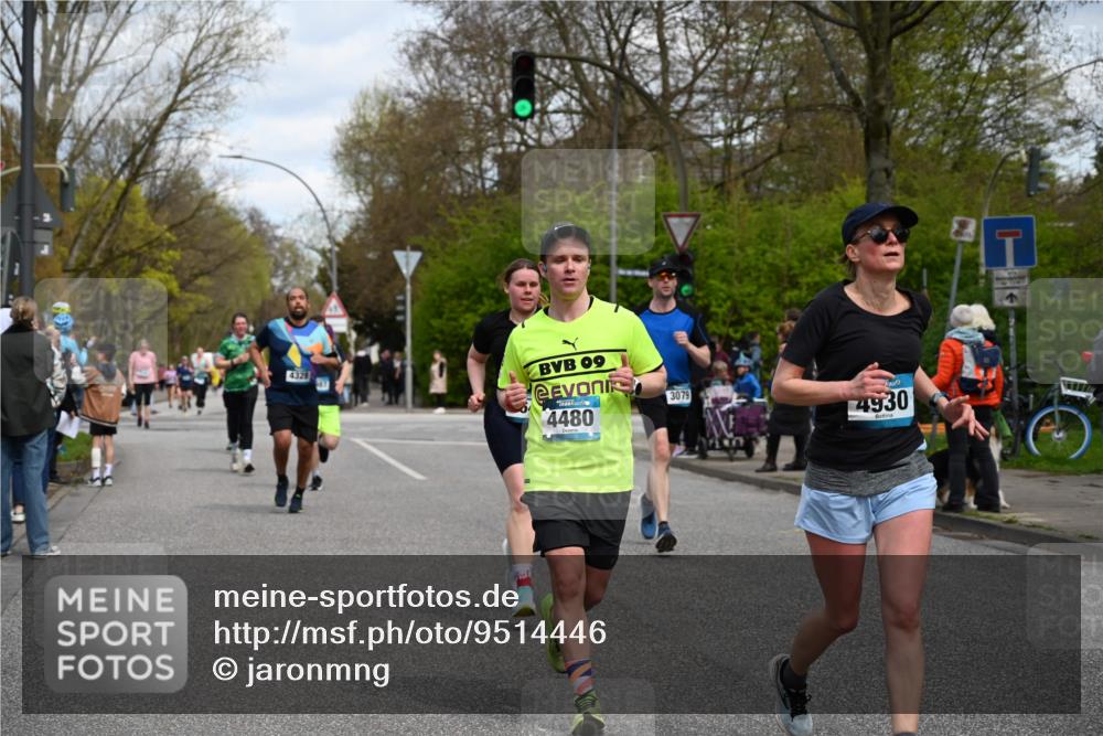 12.04.2026 - 45. Internationalen Wilhelmsburger Insellauf J. Mangold http://msf.ph/oto/9514446 12.04.2026 13:11:45 Ziel 2827, 2825, 4985, 4193, 3643, 5525, 5403, 2084, 5772, 3733, 4730, 3969, 3055, 4664, 2396, 3079, 3138, 5402, 2136, 4683, 5640, 4480, 4987, 2445, 4987, 2445, 4930, 2024, 4328, 4276, 5031, 4532, 2742, 5437, 4847, 4846, 4850, 4550, 3914 meine-sportfotos.de