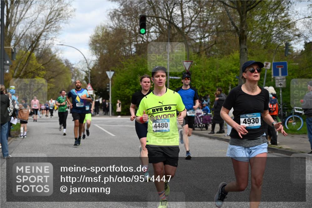 12.04.2026 - 45. Internationalen Wilhelmsburger Insellauf J. Mangold http://msf.ph/oto/9514447 12.04.2026 13:11:45 Ziel 2827, 2825, 4985, 4193, 3643, 5525, 5403, 2084, 5772, 3733, 4730, 3969, 3055, 4664, 2396, 3079, 3138, 5402, 2136, 4683, 5640, 4480, 4987, 2445, 4987, 2445, 4930, 2024, 4328, 4276, 5031, 4532, 2742, 5437, 4847, 4846, 4850, 4550, 3914 meine-sportfotos.de