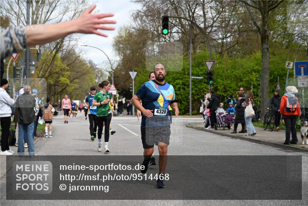 12.04.2026 - 45. Internationalen Wilhelmsburger Insellauf J. Mangold http://msf.ph/oto/9514468 12.04.2026 13:11:48 Ziel 4193, 3643, 5525, 5403, 2084, 5772, 3733, 4730, 3969, 3055, 4664, 2396, 3079, 3138, 5402, 2136, 4683, 5640, 4480, 4987, 2445, 4930, 2024, 4328, 4276, 5031, 4532, 2742, 5437, 4847, 4846, 4850, 4550, 3914, 2545, 3352 meine-sportfotos.de