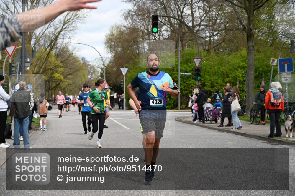 12.04.2026 - 45. Internationalen Wilhelmsburger Insellauf J. Mangold http://msf.ph/oto/9514470 12.04.2026 13:11:48 Ziel 4193, 3643, 5525, 5403, 2084, 5772, 3733, 4730, 3969, 3055, 4664, 2396, 3079, 3138, 5402, 2136, 4683, 5640, 4480, 4987, 2445, 4930, 2024, 4328, 4276, 5031, 4532, 2742, 5437, 4847, 4846, 4850, 4550, 3914, 2545, 3352 meine-sportfotos.de