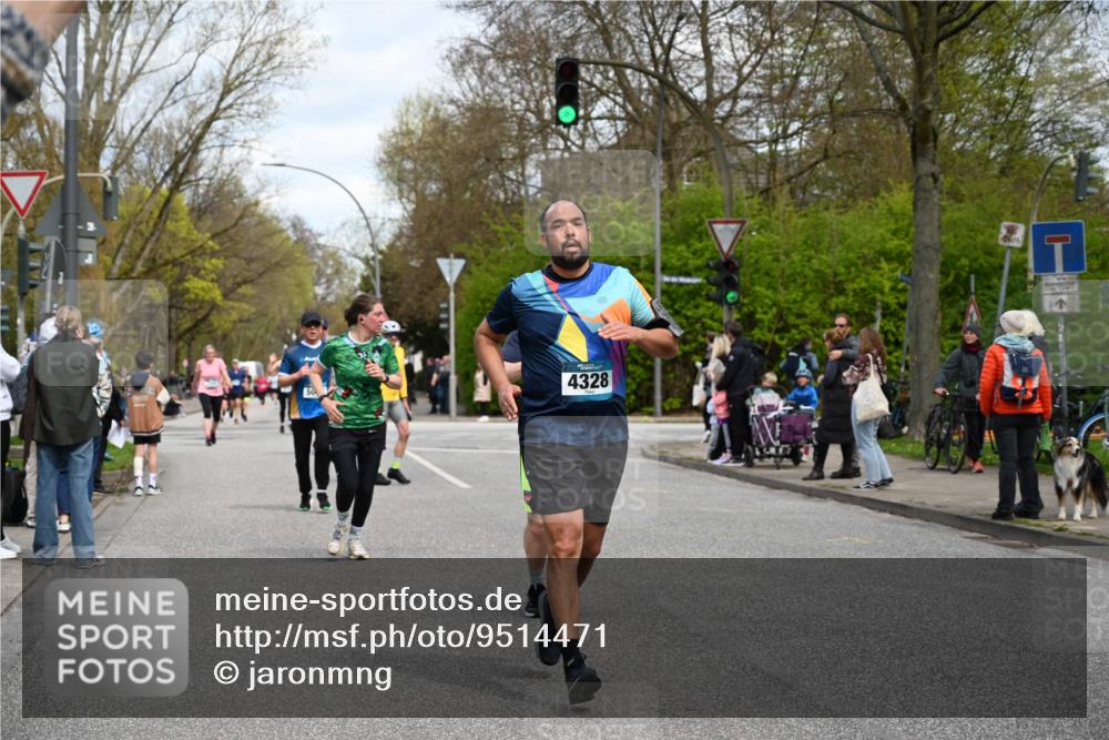 12.04.2026 - 45. Internationalen Wilhelmsburger Insellauf J. Mangold http://msf.ph/oto/9514471 12.04.2026 13:11:48 Ziel 4193, 3643, 5525, 5403, 2084, 5772, 3733, 4730, 3969, 3055, 4664, 2396, 3079, 3138, 5402, 2136, 4683, 5640, 4480, 4987, 2445, 4930, 2024, 4328, 4276, 5031, 4532, 2742, 5437, 4847, 4846, 4850, 4550, 3914, 2545, 3352 meine-sportfotos.de