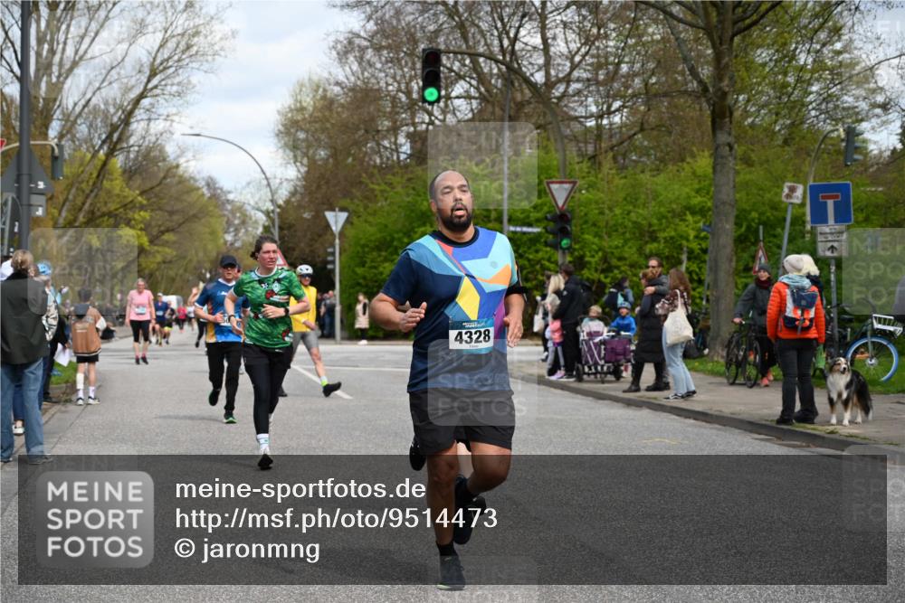 12.04.2026 - 45. Internationalen Wilhelmsburger Insellauf J. Mangold http://msf.ph/oto/9514473 12.04.2026 13:11:48 Ziel 4193, 3643, 5525, 5403, 2084, 5772, 3733, 4730, 3969, 3055, 4664, 2396, 3079, 3138, 5402, 2136, 4683, 5640, 4480, 4987, 2445, 4930, 2024, 4328, 4276, 5031, 4532, 2742, 5437, 4847, 4846, 4850, 4550, 3914, 2545, 3352 meine-sportfotos.de