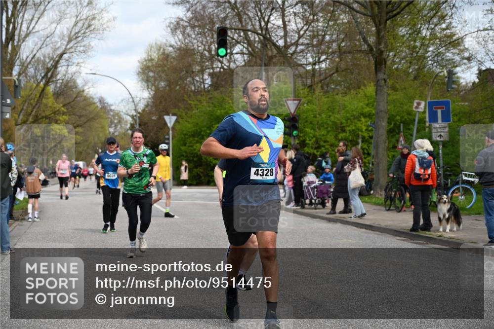 12.04.2026 - 45. Internationalen Wilhelmsburger Insellauf J. Mangold http://msf.ph/oto/9514475 12.04.2026 13:11:48 Ziel 4193, 3643, 5525, 5403, 2084, 5772, 3733, 4730, 3969, 3055, 4664, 2396, 3079, 3138, 5402, 2136, 4683, 5640, 4480, 4987, 2445, 4930, 2024, 4328, 4276, 5031, 4532, 2742, 5437, 4847, 4846, 4850, 4550, 3914, 2545, 3352 meine-sportfotos.de