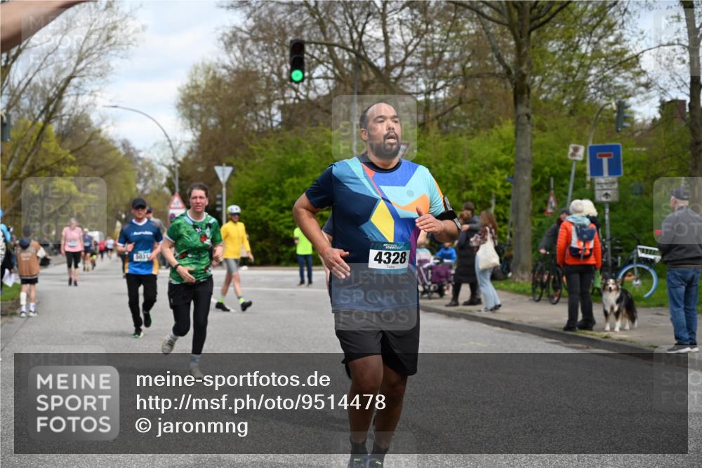 12.04.2026 - 45. Internationalen Wilhelmsburger Insellauf J. Mangold http://msf.ph/oto/9514478 12.04.2026 13:11:49 Ziel 4193, 3643, 5525, 5403, 2084, 5772, 3733, 4730, 3969, 3055, 4664, 2396, 3079, 3138, 5402, 2136, 4683, 5640, 4480, 4987, 2445, 4930, 2024, 4328, 4328, 4276, 5031, 4532, 2742, 5437, 4847, 4846, 4850, 4550, 3914, 2545, 3352, 3348 meine-sportfotos.de