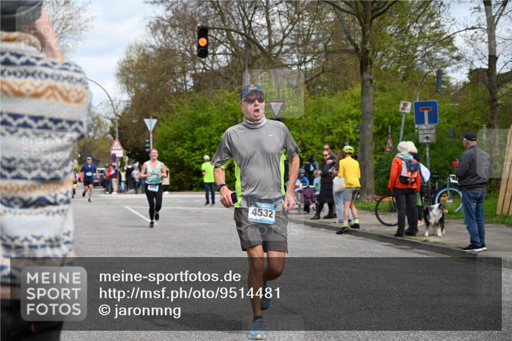 12.04.2026 - 45. Internationalen Wilhelmsburger Insellauf J. Mangold http://msf.ph/oto/9514481 12.04.2026 13:11:55 Ziel 4730, 3969, 3055, 4664, 2396, 3079, 3138, 5402, 2136, 4683, 5640, 4480, 4987, 2445, 4930, 2024, 4328, 4276, 5031, 4532, 2742, 5437, 4847, 4846, 4850, 4550, 4550, 3914, 2545, 3352, 3348 meine-sportfotos.de