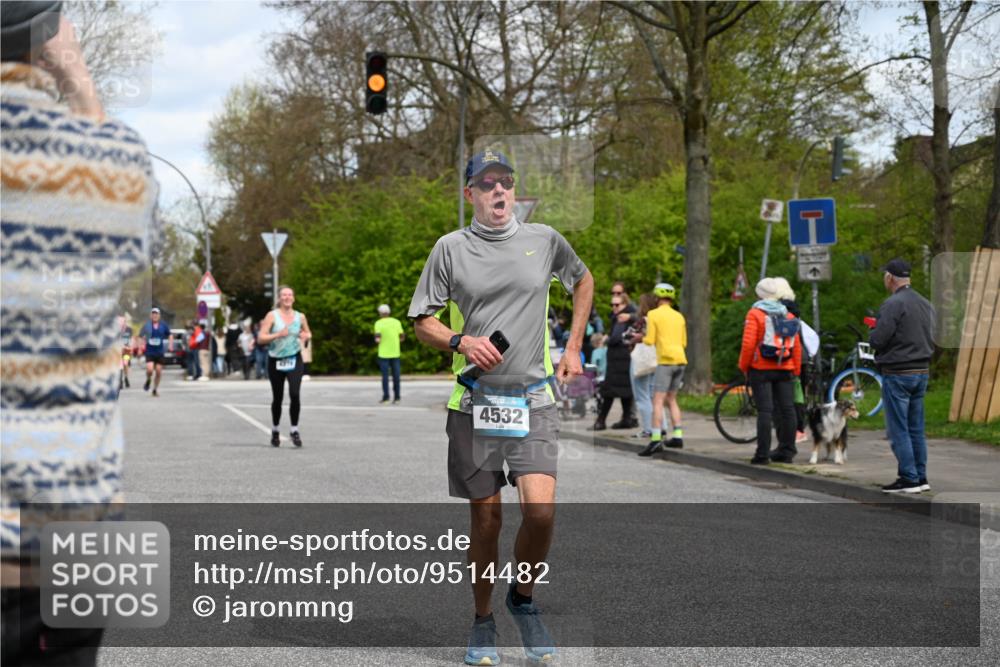12.04.2026 - 45. Internationalen Wilhelmsburger Insellauf J. Mangold http://msf.ph/oto/9514482 12.04.2026 13:11:55 Ziel 4730, 3969, 3055, 4664, 2396, 3079, 3138, 5402, 2136, 4683, 5640, 4480, 4987, 2445, 4930, 2024, 4328, 4276, 5031, 4532, 2742, 5437, 4847, 4846, 4850, 4550, 4550, 3914, 2545, 3352, 3348 meine-sportfotos.de