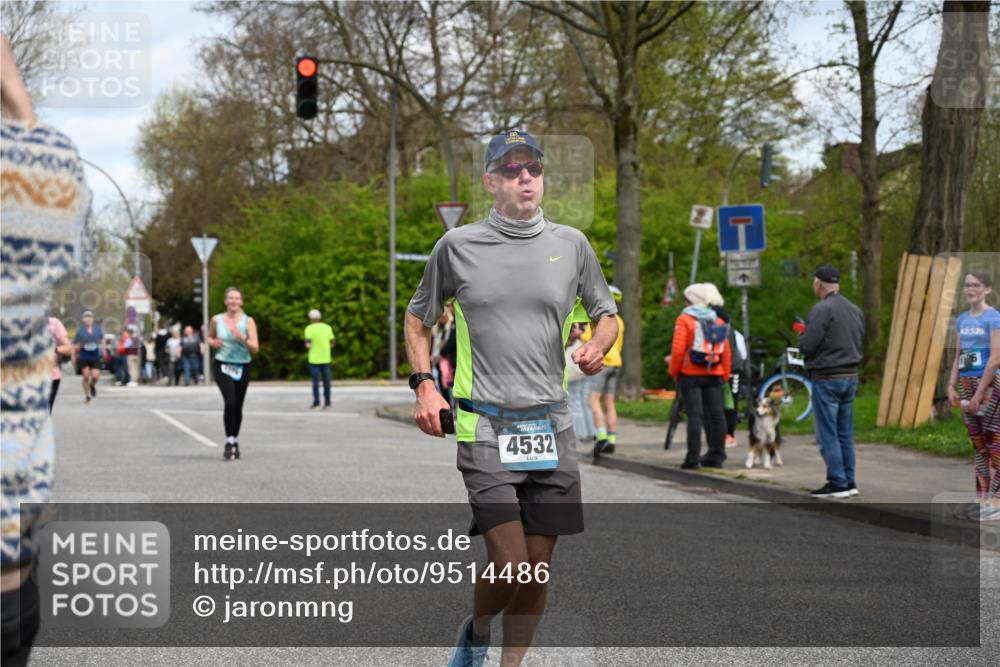 12.04.2026 - 45. Internationalen Wilhelmsburger Insellauf J. Mangold http://msf.ph/oto/9514486 12.04.2026 13:11:55 Ziel 4730, 3969, 3055, 4664, 2396, 3079, 3138, 5402, 2136, 4683, 5640, 4480, 4987, 2445, 4930, 2024, 4328, 4276, 5031, 4532, 2742, 5437, 4847, 4846, 4850, 4550, 4550, 3914, 2545, 3352, 3348 meine-sportfotos.de