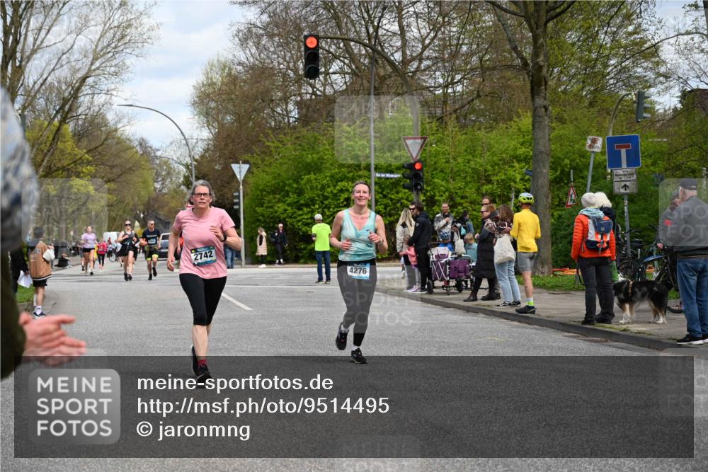 12.04.2026 - 45. Internationalen Wilhelmsburger Insellauf J. Mangold http://msf.ph/oto/9514495 12.04.2026 13:11:57 Ziel 3055, 4664, 2396, 3079, 3138, 5402, 2136, 4683, 5640, 4480, 4987, 2445, 4930, 2024, 4328, 4276, 5031, 4532, 2742, 5437, 4847, 4846, 4850, 4550, 3914, 3914, 2545, 3352, 3348, 5750, 5855, 2280 meine-sportfotos.de