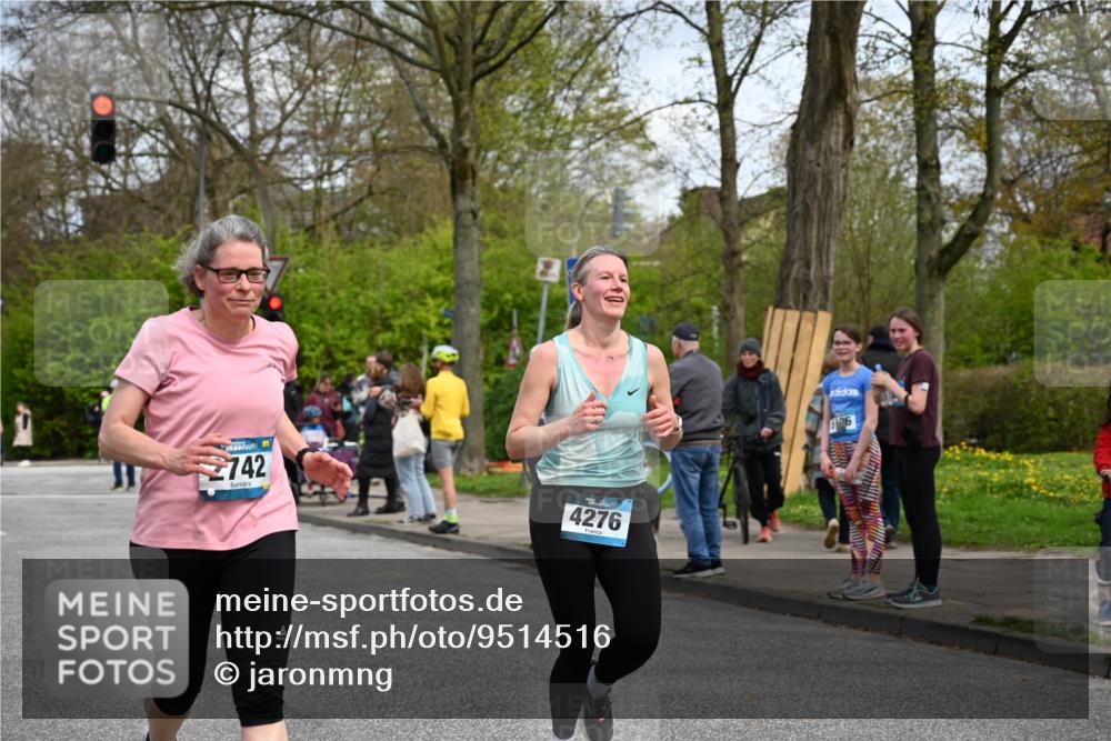 12.04.2026 - 45. Internationalen Wilhelmsburger Insellauf J. Mangold http://msf.ph/oto/9514516 12.04.2026 13:11:59 Ziel 2396, 3079, 3138, 5402, 2136, 4683, 5640, 4480, 4987, 2445, 4930, 2024, 4328, 4276, 5031, 4532, 2742, 5437, 4847, 4846, 4850, 4550, 3914, 2545, 3352, 2545, 3352, 3348, 5750, 5855, 2280 meine-sportfotos.de