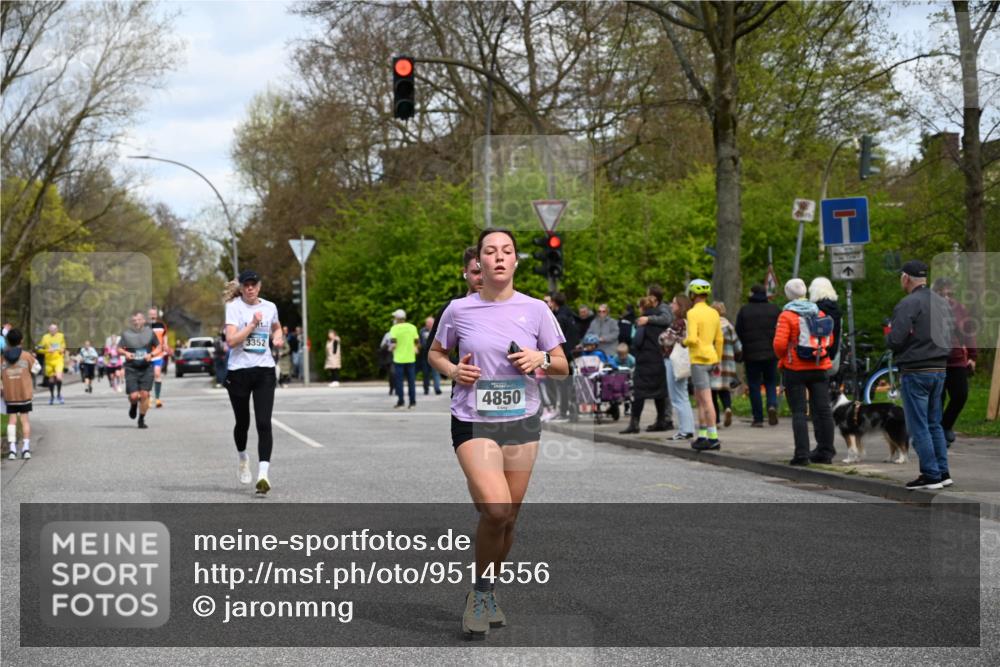 12.04.2026 - 45. Internationalen Wilhelmsburger Insellauf J. Mangold http://msf.ph/oto/9514556 12.04.2026 13:12:09 Ziel 4987, 2445, 4930, 2024, 4328, 4276, 5031, 4532, 2742, 5437, 4847, 4846, 4850, 4550, 3914, 3914, 2545, 3352, 3348, 5750, 5855, 2280, 5855, 2280, 3441, 5674, 4841, 2275, 4671, 4627, 4628, 3638 meine-sportfotos.de
