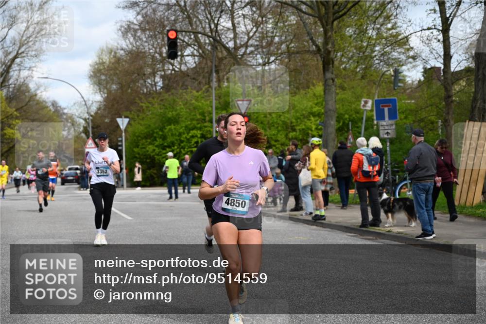 12.04.2026 - 45. Internationalen Wilhelmsburger Insellauf J. Mangold http://msf.ph/oto/9514559 12.04.2026 13:12:10 Ziel 4987, 2445, 4930, 2024, 4328, 4276, 5031, 4532, 2742, 5437, 4847, 4846, 4850, 4550, 3914, 2545, 3352, 3348, 5750, 5855, 2280, 3441, 5674, 4841, 2275, 4671, 4627, 4628, 3638 meine-sportfotos.de