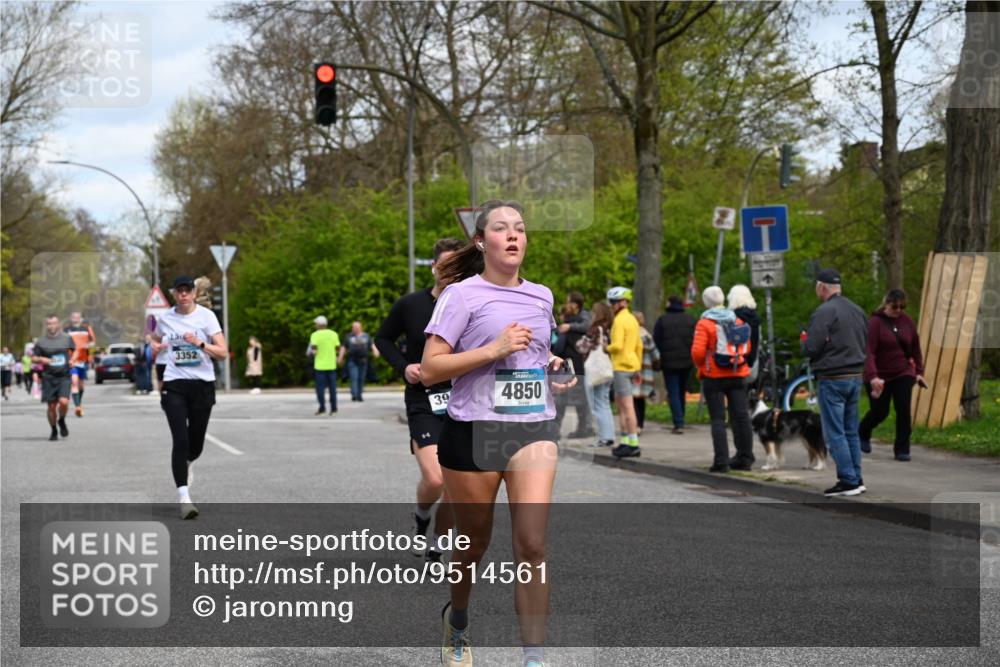 12.04.2026 - 45. Internationalen Wilhelmsburger Insellauf J. Mangold http://msf.ph/oto/9514561 12.04.2026 13:12:10 Ziel 4987, 2445, 4930, 2024, 4328, 4276, 5031, 4532, 2742, 5437, 4847, 4846, 4850, 4550, 3914, 2545, 3352, 3348, 5750, 5855, 2280, 3441, 5674, 4841, 2275, 4671, 4627, 4628, 3638 meine-sportfotos.de