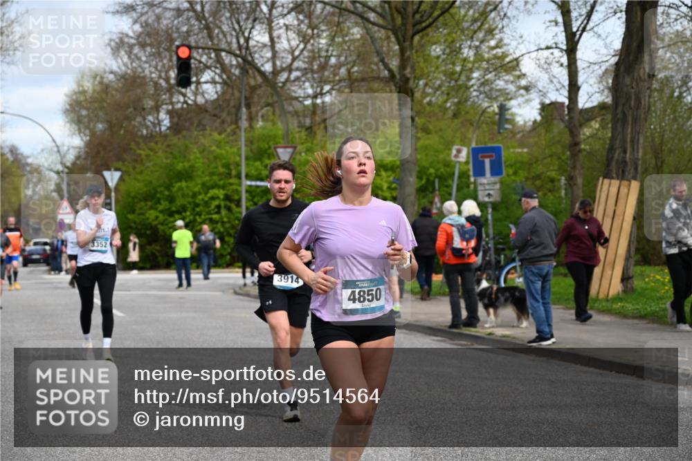 12.04.2026 - 45. Internationalen Wilhelmsburger Insellauf J. Mangold http://msf.ph/oto/9514564 12.04.2026 13:12:10 Ziel 4987, 2445, 4930, 2024, 4328, 4276, 5031, 4532, 2742, 5437, 4847, 4846, 4850, 4550, 3914, 2545, 3352, 3348, 5750, 5855, 2280, 3441, 5674, 4841, 2275, 4671, 4627, 4628, 3638 meine-sportfotos.de