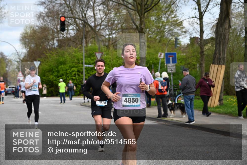 12.04.2026 - 45. Internationalen Wilhelmsburger Insellauf J. Mangold http://msf.ph/oto/9514565 12.04.2026 13:12:10 Ziel 4987, 2445, 4930, 2024, 4328, 4276, 5031, 4532, 2742, 5437, 4847, 4846, 4850, 4550, 3914, 2545, 3352, 3348, 5750, 5855, 2280, 3441, 5674, 4841, 2275, 4671, 4627, 4628, 3638 meine-sportfotos.de