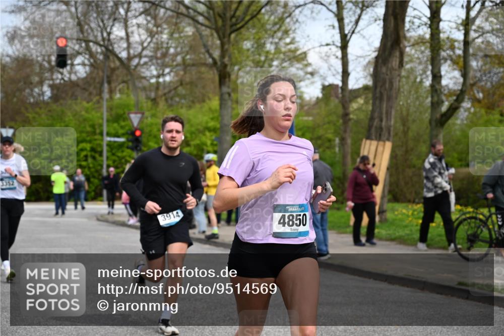 12.04.2026 - 45. Internationalen Wilhelmsburger Insellauf J. Mangold http://msf.ph/oto/9514569 12.04.2026 13:12:10 Ziel 4987, 2445, 4930, 2024, 4328, 4276, 5031, 4532, 2742, 5437, 4847, 4846, 4850, 4550, 3914, 2545, 3352, 3348, 5750, 5855, 2280, 3441, 5674, 4841, 2275, 4671, 4627, 4628, 3638 meine-sportfotos.de