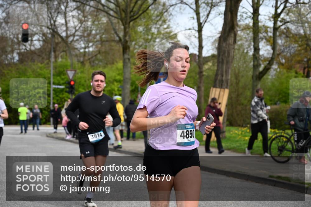 12.04.2026 - 45. Internationalen Wilhelmsburger Insellauf J. Mangold http://msf.ph/oto/9514570 12.04.2026 13:12:10 Ziel 4987, 2445, 4930, 2024, 4328, 4276, 5031, 4532, 2742, 5437, 4847, 4846, 4850, 4550, 3914, 2545, 3352, 3348, 5750, 5855, 2280, 3441, 5674, 4841, 2275, 4671, 4627, 4628, 3638 meine-sportfotos.de