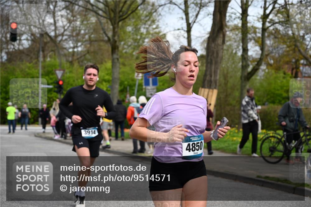 12.04.2026 - 45. Internationalen Wilhelmsburger Insellauf J. Mangold http://msf.ph/oto/9514571 12.04.2026 13:12:11 Ziel 4930, 2024, 4328, 4276, 5031, 4532, 2742, 5437, 4847, 4846, 4850, 4550, 3914, 2545, 3352, 2545, 3352, 3348, 5750, 5855, 2280, 3441, 5674, 4841, 2275, 4671, 4627, 4628, 3638 meine-sportfotos.de