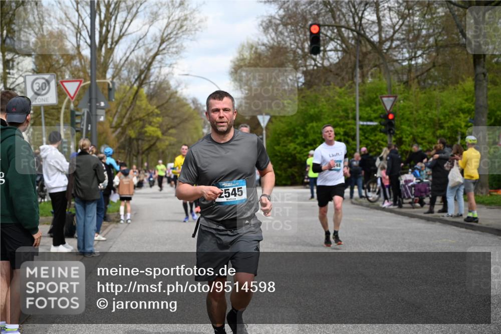 12.04.2026 - 45. Internationalen Wilhelmsburger Insellauf J. Mangold http://msf.ph/oto/9514598 12.04.2026 13:12:16 Ziel 4276, 5031, 4532, 2742, 5437, 4847, 4846, 4850, 4550, 3914, 2545, 3352, 3348, 5750, 5855, 2280, 3441, 5674, 4841, 2275, 4671, 4627, 4628, 3638, 4385, 2274, 4919, 4720, 4721 meine-sportfotos.de