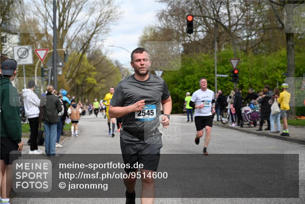 12.04.2026 - 45. Internationalen Wilhelmsburger Insellauf J. Mangold http://msf.ph/oto/9514600 12.04.2026 13:12:16 Ziel 4276, 5031, 4532, 2742, 5437, 4847, 4846, 4850, 4550, 3914, 2545, 3352, 3348, 5750, 5855, 2280, 3441, 5674, 4841, 2275, 4671, 4627, 4628, 3638, 4385, 2274, 4919, 4720, 4721 meine-sportfotos.de