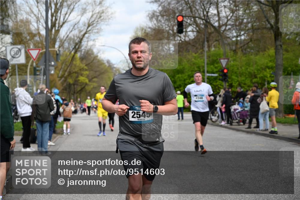 12.04.2026 - 45. Internationalen Wilhelmsburger Insellauf J. Mangold http://msf.ph/oto/9514603 12.04.2026 13:12:16 Ziel 4276, 5031, 4532, 2742, 5437, 4847, 4846, 4850, 4550, 3914, 2545, 3352, 3348, 5750, 5855, 2280, 3441, 5674, 4841, 2275, 4671, 4627, 4628, 3638, 4385, 2274, 4919, 4720, 4721 meine-sportfotos.de