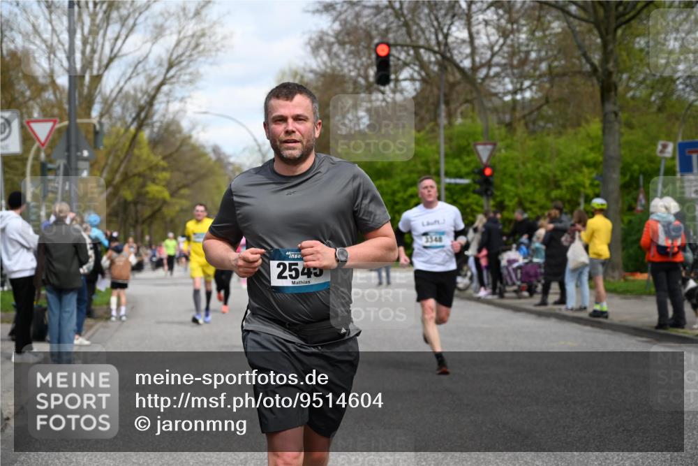 12.04.2026 - 45. Internationalen Wilhelmsburger Insellauf J. Mangold http://msf.ph/oto/9514604 12.04.2026 13:12:16 Ziel 4276, 5031, 4532, 2742, 5437, 4847, 4846, 4850, 4550, 3914, 2545, 3352, 3348, 5750, 5855, 2280, 3441, 5674, 4841, 2275, 4671, 4627, 4628, 3638, 4385, 2274, 4919, 4720, 4721 meine-sportfotos.de