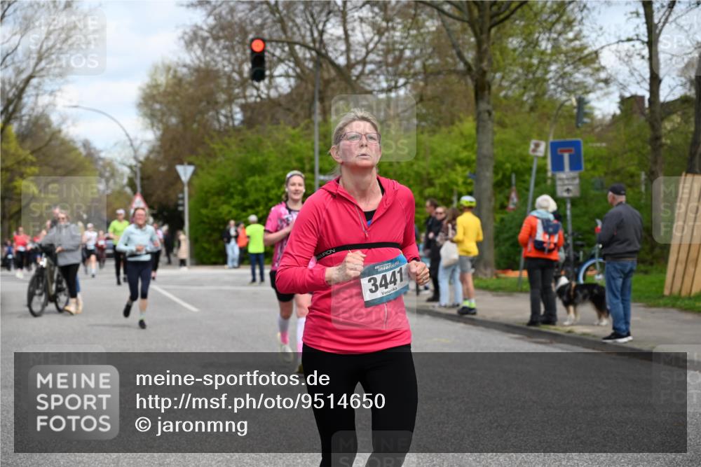 12.04.2026 - 45. Internationalen Wilhelmsburger Insellauf J. Mangold http://msf.ph/oto/9514650 12.04.2026 13:12:23 Ziel 4847, 4846, 4850, 4550, 3914, 2545, 3352, 3348, 5750, 5855, 2280, 3441, 5674, 4841, 2275, 4671, 4627, 4628, 3638, 4385, 2274, 4919, 4720, 4721, 2998, 4693, 3519, 4970, 3686 meine-sportfotos.de