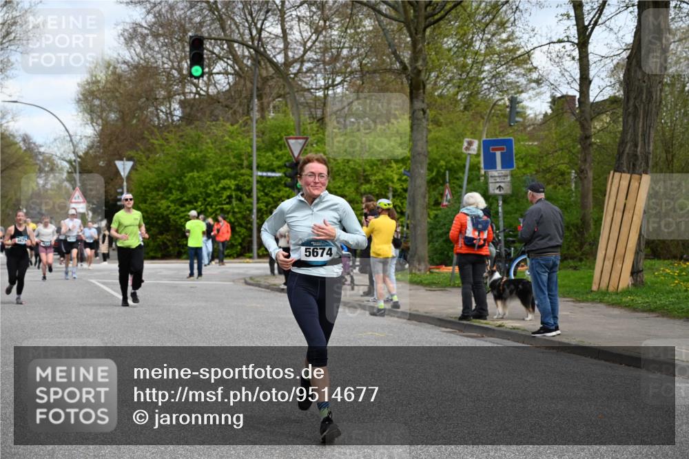 12.04.2026 - 45. Internationalen Wilhelmsburger Insellauf J. Mangold http://msf.ph/oto/9514677 12.04.2026 13:12:27 Ziel 4847, 4846, 4850, 4550, 3914, 2545, 3352, 3348, 5750, 5855, 2280, 3441, 5674, 4841, 2275, 4671, 4627, 4628, 3638, 4385, 2274, 4919, 4720, 4720, 4721, 2998, 4693, 3519, 4970, 3686, 4643, 2877 meine-sportfotos.de
