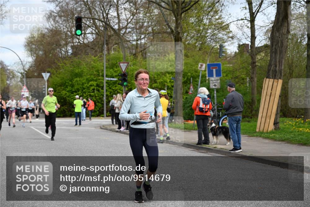 12.04.2026 - 45. Internationalen Wilhelmsburger Insellauf J. Mangold http://msf.ph/oto/9514679 12.04.2026 13:12:27 Ziel 4847, 4846, 4850, 4550, 3914, 2545, 3352, 3348, 5750, 5855, 2280, 3441, 5674, 4841, 2275, 4671, 4627, 4628, 3638, 4385, 2274, 4919, 4720, 4720, 4721, 2998, 4693, 3519, 4970, 3686, 4643, 2877 meine-sportfotos.de