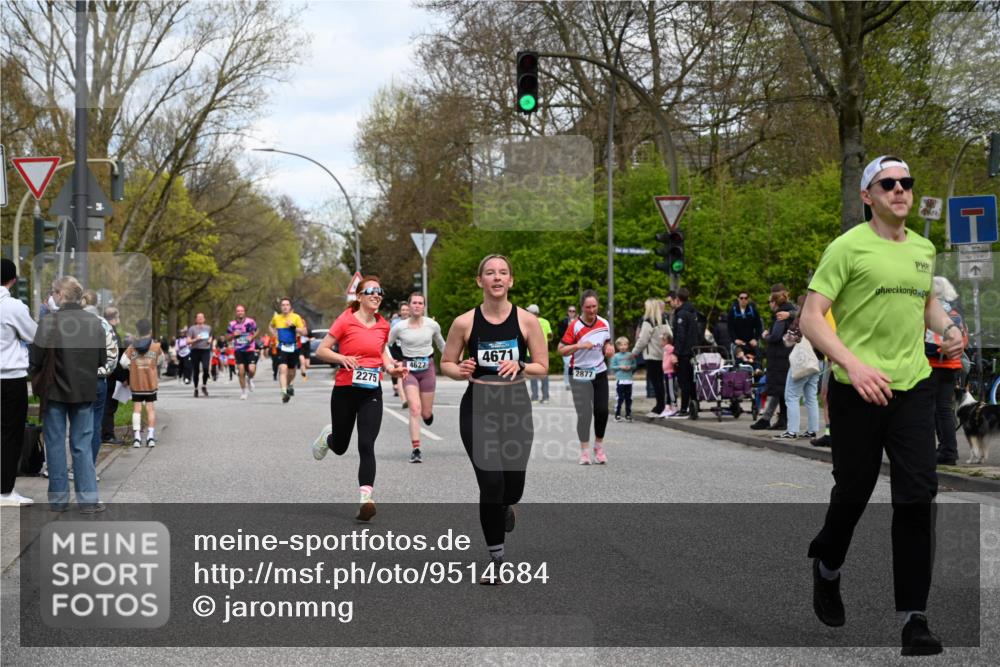 12.04.2026 - 45. Internationalen Wilhelmsburger Insellauf J. Mangold http://msf.ph/oto/9514684 12.04.2026 13:12:31 Ziel 4550, 3914, 2545, 3352, 3348, 5750, 5855, 2280, 3441, 5674, 4841, 2275, 4671, 4627, 4628, 4627, 4628, 3638, 4385, 2274, 4919, 4720, 4721, 2998, 4693, 3519, 4970, 3686, 4643, 2877, 5265, 5266, 4648, 2026, 5457, 4320, 4249, 3033, 2470 meine-sportfotos.de