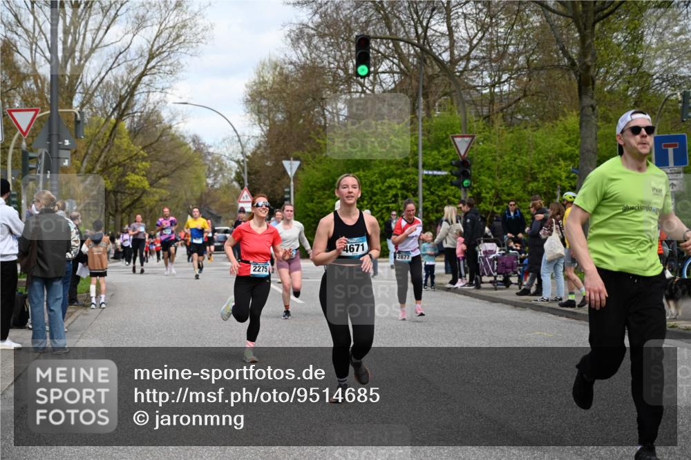 12.04.2026 - 45. Internationalen Wilhelmsburger Insellauf J. Mangold http://msf.ph/oto/9514685 12.04.2026 13:12:31 Ziel 4550, 3914, 2545, 3352, 3348, 5750, 5855, 2280, 3441, 5674, 4841, 2275, 4671, 4627, 4628, 4627, 4628, 3638, 4385, 2274, 4919, 4720, 4721, 2998, 4693, 3519, 4970, 3686, 4643, 2877, 5265, 5266, 4648, 2026, 5457, 4320, 4249, 3033, 2470 meine-sportfotos.de