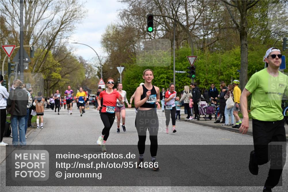 12.04.2026 - 45. Internationalen Wilhelmsburger Insellauf J. Mangold http://msf.ph/oto/9514686 12.04.2026 13:12:31 Ziel 4550, 3914, 2545, 3352, 3348, 5750, 5855, 2280, 3441, 5674, 4841, 2275, 4671, 4627, 4628, 4627, 4628, 3638, 4385, 2274, 4919, 4720, 4721, 2998, 4693, 3519, 4970, 3686, 4643, 2877, 5265, 5266, 4648, 2026, 5457, 4320, 4249, 3033, 2470 meine-sportfotos.de