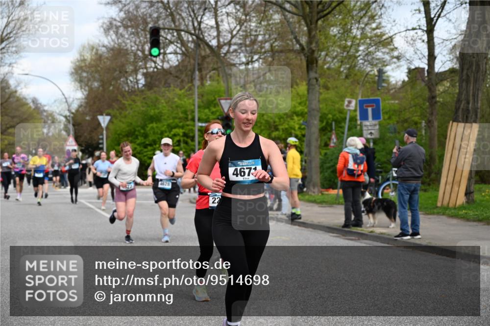 12.04.2026 - 45. Internationalen Wilhelmsburger Insellauf J. Mangold http://msf.ph/oto/9514698 12.04.2026 13:12:32 Ziel 4550, 3914, 2545, 3352, 3348, 5750, 5855, 2280, 3441, 5674, 4841, 2275, 4671, 4627, 4628, 3638, 3638, 4385, 2274, 4919, 4720, 4721, 2998, 2998, 4693, 3519, 4970, 3686, 4643, 2877, 5265, 5266, 4648, 2026, 5457, 4320, 4249, 3033, 2470, 4364 meine-sportfotos.de