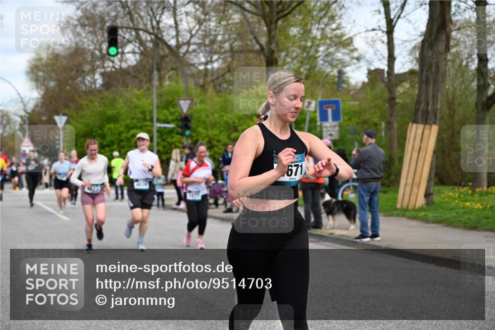 12.04.2026 - 45. Internationalen Wilhelmsburger Insellauf J. Mangold http://msf.ph/oto/9514703 12.04.2026 13:12:33 Ziel 3914, 2545, 3352, 3348, 5750, 5855, 2280, 3441, 5674, 4841, 2275, 4671, 4627, 4628, 3638, 4385, 2274, 4919, 4720, 4721, 2998, 4693, 4693, 3519, 4970, 3686, 4643, 2877, 5265, 5266, 4648, 2026, 5457, 4320, 4249, 3033, 2470, 4364, 3942, 5221 meine-sportfotos.de
