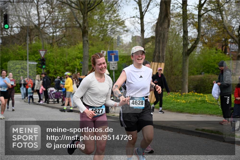 12.04.2026 - 45. Internationalen Wilhelmsburger Insellauf J. Mangold http://msf.ph/oto/9514726 12.04.2026 13:12:35 Ziel 2545, 3352, 3348, 5750, 5855, 2280, 3441, 5674, 4841, 2275, 4671, 4627, 4628, 3638, 4385, 2274, 4919, 4720, 4721, 2998, 4693, 3519, 4970, 3686, 4643, 2877, 5265, 5266, 4648, 2026, 5457, 4320, 4249, 3033, 2470, 4364, 3942, 5221, 3540, 3933 meine-sportfotos.de