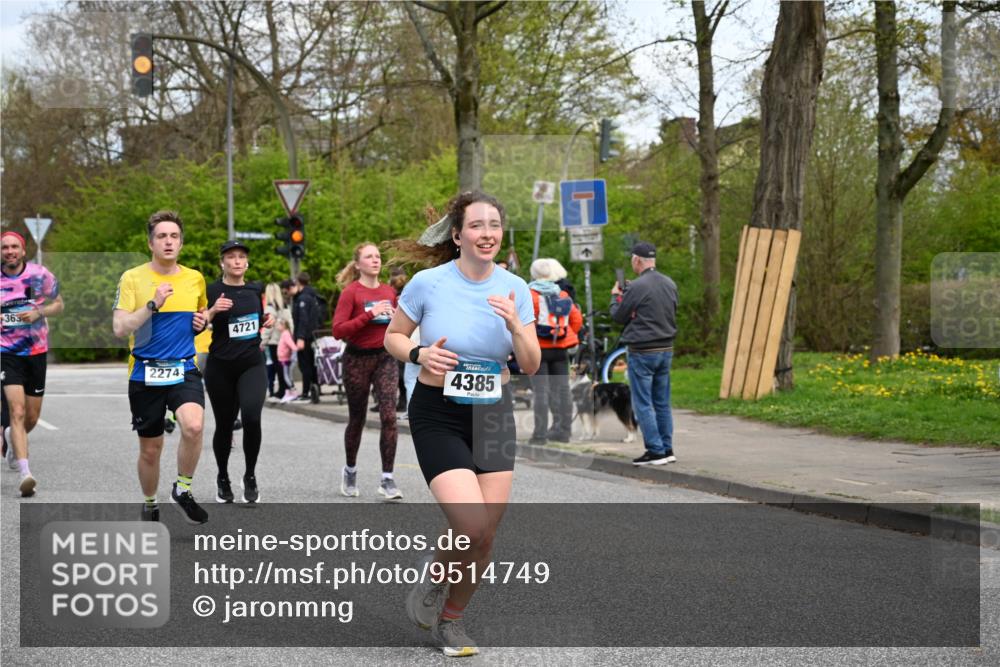 12.04.2026 - 45. Internationalen Wilhelmsburger Insellauf J. Mangold http://msf.ph/oto/9514749 12.04.2026 13:12:38 Ziel 3348, 5750, 5855, 2280, 3441, 5674, 4841, 2275, 4671, 4627, 4628, 3638, 4385, 2274, 4919, 2274, 4919, 4720, 4721, 2998, 4693, 3519, 4970, 3686, 4643, 2877, 2877, 5265, 5266, 4648, 2026, 5457, 4320, 4249, 3033, 2470, 4364, 3942, 5221, 3540, 3933, 3935, 3805, 5158, 5157 meine-sportfotos.de