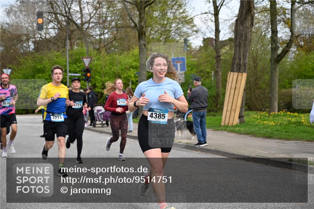 12.04.2026 - 45. Internationalen Wilhelmsburger Insellauf J. Mangold http://msf.ph/oto/9514751 12.04.2026 13:12:38 Ziel 3348, 5750, 5855, 2280, 3441, 5674, 4841, 2275, 4671, 4627, 4628, 3638, 4385, 2274, 4919, 2274, 4919, 4720, 4721, 2998, 4693, 3519, 4970, 3686, 4643, 2877, 2877, 5265, 5266, 4648, 2026, 5457, 4320, 4249, 3033, 2470, 4364, 3942, 5221, 3540, 3933, 3935, 3805, 5158, 5157 meine-sportfotos.de