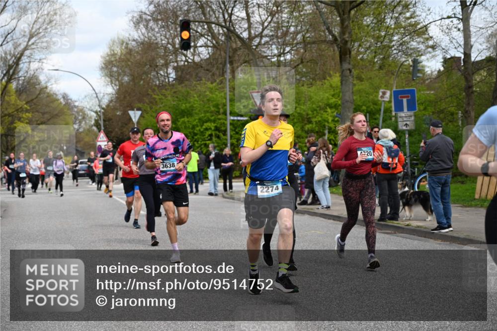 12.04.2026 - 45. Internationalen Wilhelmsburger Insellauf J. Mangold http://msf.ph/oto/9514752 12.04.2026 13:12:39 Ziel 5750, 5855, 2280, 3441, 5674, 4841, 2275, 4671, 4627, 4628, 3638, 4385, 2274, 4919, 4720, 4720, 4721, 2998, 4693, 3519, 4970, 3686, 4643, 2877, 5265, 5266, 4648, 2026, 5457, 4320, 4249, 3033, 2470, 4364, 3942, 5221, 3540, 3933, 3935, 3805, 5158, 5157, 2462, 4533, 5693 meine-sportfotos.de