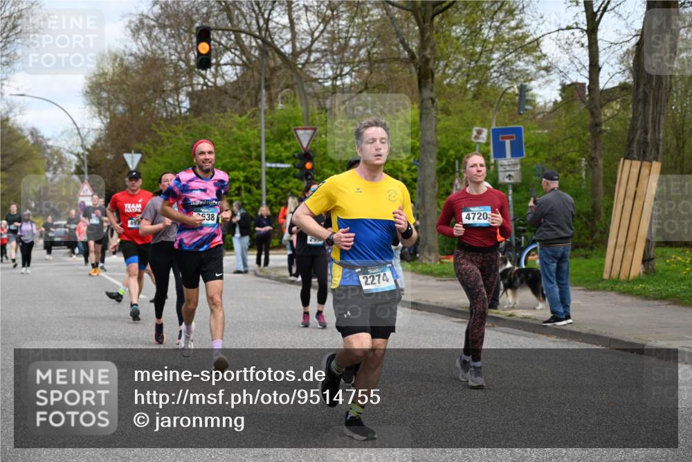 12.04.2026 - 45. Internationalen Wilhelmsburger Insellauf J. Mangold http://msf.ph/oto/9514755 12.04.2026 13:12:39 Ziel 5750, 5855, 2280, 3441, 5674, 4841, 2275, 4671, 4627, 4628, 3638, 4385, 2274, 4919, 4720, 4720, 4721, 2998, 4693, 3519, 4970, 3686, 4643, 2877, 5265, 5266, 4648, 2026, 5457, 4320, 4249, 3033, 2470, 4364, 3942, 5221, 3540, 3933, 3935, 3805, 5158, 5157, 2462, 4533, 5693 meine-sportfotos.de