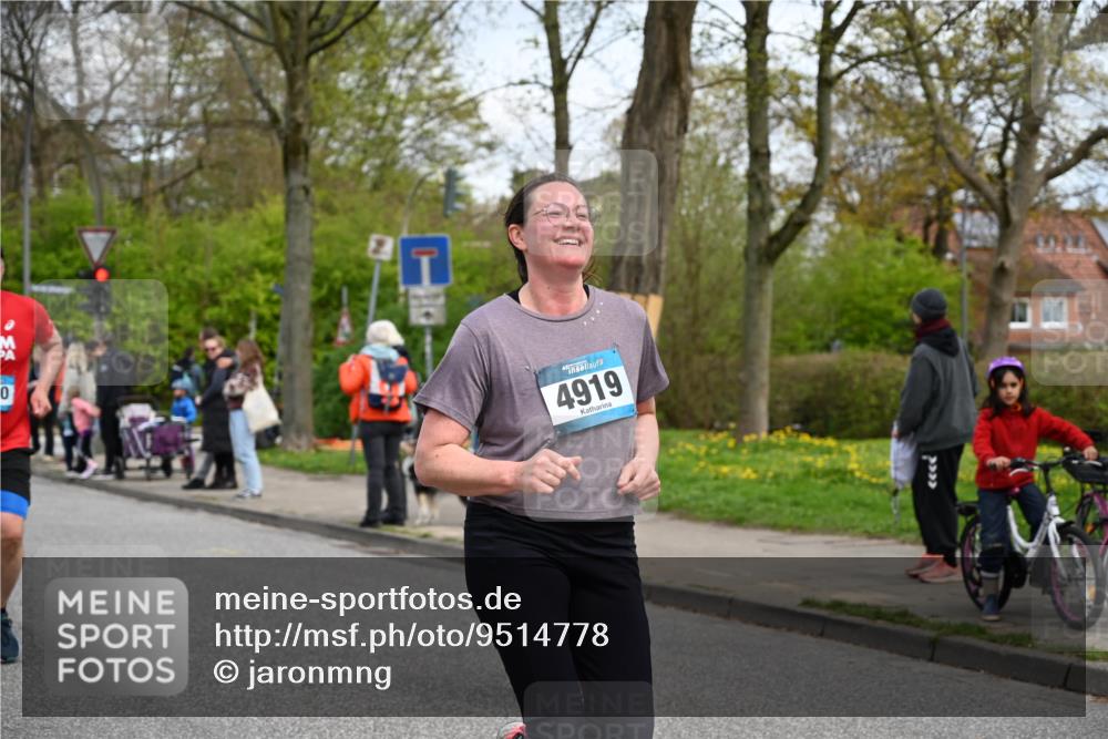 12.04.2026 - 45. Internationalen Wilhelmsburger Insellauf J. Mangold http://msf.ph/oto/9514778 12.04.2026 13:12:42 Ziel 5750, 5855, 2280, 3441, 5674, 4841, 2275, 4671, 4627, 4628, 3638, 4385, 2274, 4919, 4720, 4721, 2998, 4693, 3519, 4970, 3686, 4643, 2877, 5265, 5266, 4648, 2026, 5457, 2026, 5457, 4320, 4249, 3033, 2470, 4364, 3942, 5221, 3540, 3933, 3935, 3805, 5158, 5157, 2462, 4533, 5693 meine-sportfotos.de