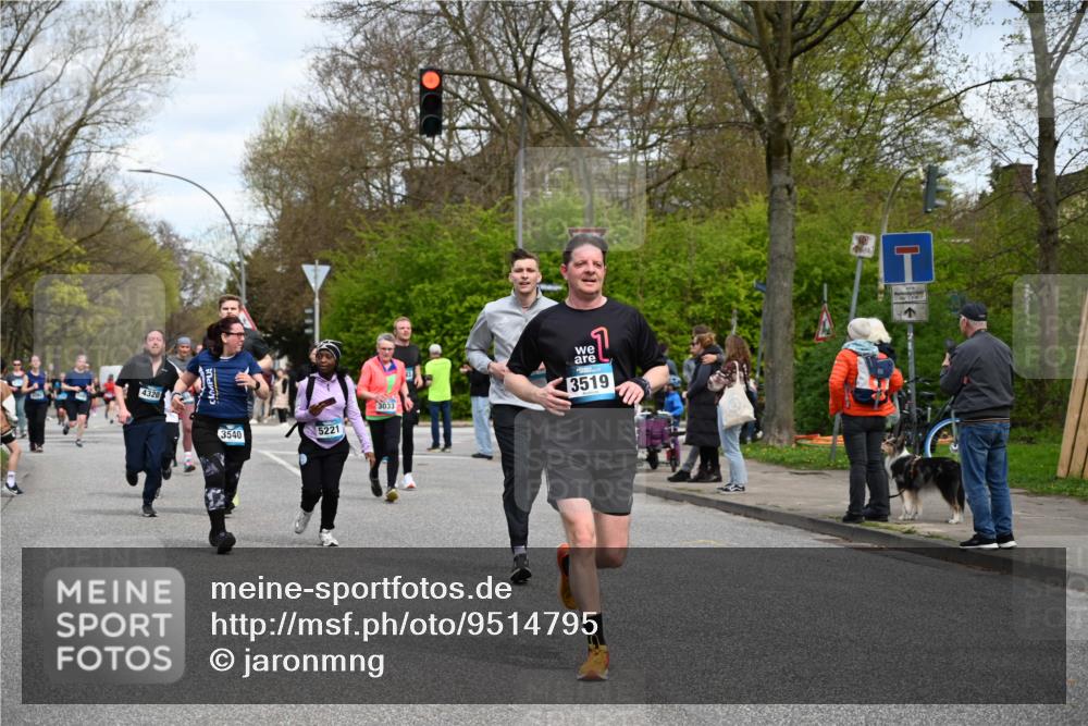 12.04.2026 - 45. Internationalen Wilhelmsburger Insellauf J. Mangold http://msf.ph/oto/9514795 12.04.2026 13:12:46 Ziel 5855, 2280, 3441, 5674, 4841, 2275, 4671, 4627, 4628, 3638, 4385, 2274, 4919, 4720, 4721, 2998, 4693, 3519, 4970, 3686, 3519, 4970, 3686, 4643, 2877, 5265, 5266, 4648, 2026, 5457, 4320, 4249, 3033, 2470, 4364, 3942, 5221, 3540, 3540, 3933, 3935, 3805, 5158, 5157, 2462, 4533, 5693, 5637 meine-sportfotos.de