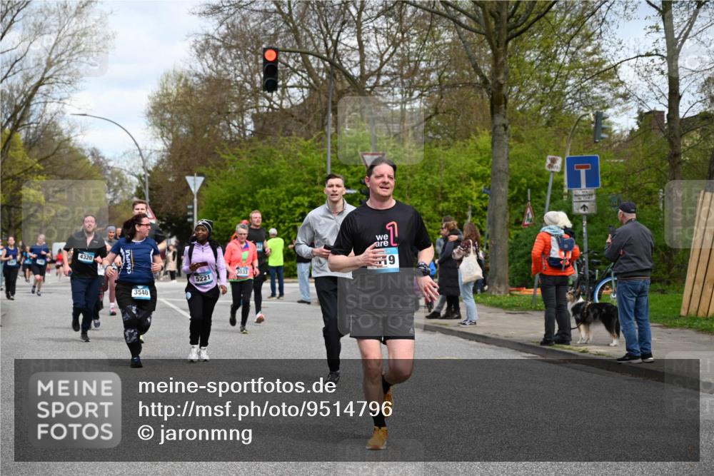 12.04.2026 - 45. Internationalen Wilhelmsburger Insellauf J. Mangold http://msf.ph/oto/9514796 12.04.2026 13:12:47 Ziel 3441, 5674, 4841, 2275, 4671, 4627, 4628, 3638, 4385, 2274, 4919, 4720, 4721, 2998, 4693, 3519, 4970, 3686, 4643, 2877, 5265, 5266, 4648, 2026, 5457, 4320, 4249, 3033, 2470, 4364, 3942, 5221, 3540, 3933, 3933, 3935, 3805, 5158, 5157, 2462, 4533, 5693, 5637 meine-sportfotos.de