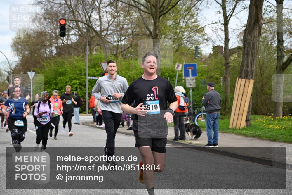 12.04.2026 - 45. Internationalen Wilhelmsburger Insellauf J. Mangold http://msf.ph/oto/9514804 12.04.2026 13:12:47 Ziel 3441, 5674, 4841, 2275, 4671, 4627, 4628, 3638, 4385, 2274, 4919, 4720, 4721, 2998, 4693, 3519, 4970, 3686, 4643, 2877, 5265, 5266, 4648, 2026, 5457, 4320, 4249, 3033, 2470, 4364, 3942, 5221, 3540, 3933, 3933, 3935, 3805, 5158, 5157, 2462, 4533, 5693, 5637 meine-sportfotos.de
