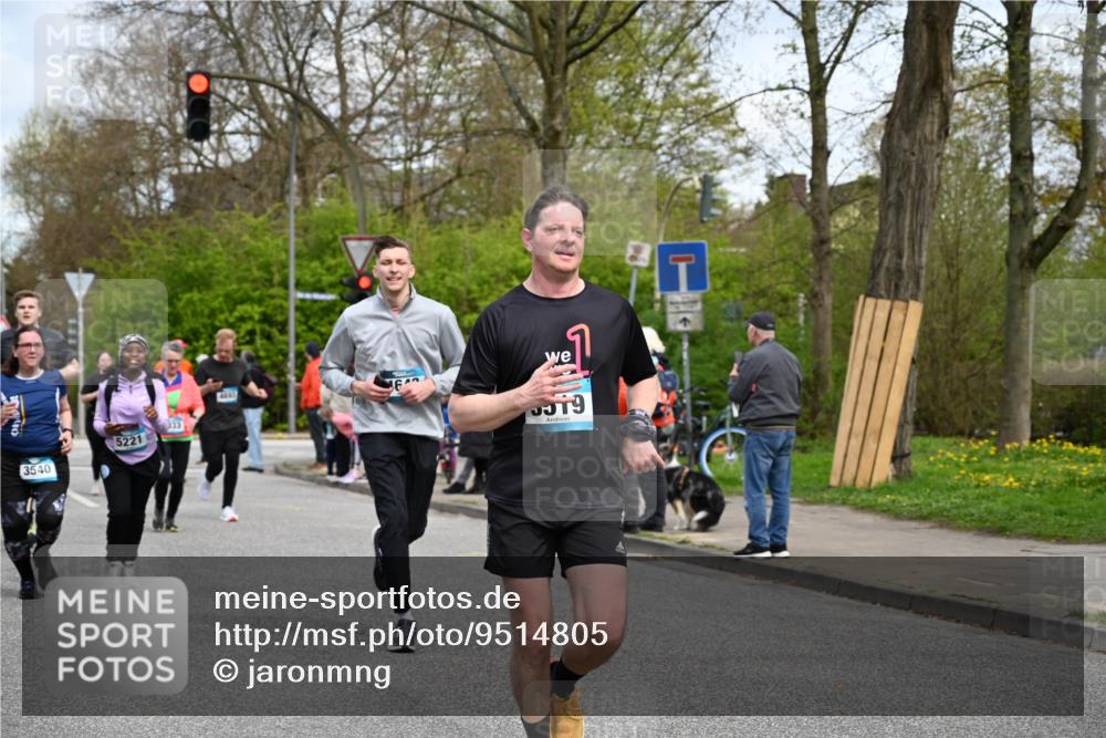 12.04.2026 - 45. Internationalen Wilhelmsburger Insellauf J. Mangold http://msf.ph/oto/9514805 12.04.2026 13:12:47 Ziel 3441, 5674, 4841, 2275, 4671, 4627, 4628, 3638, 4385, 2274, 4919, 4720, 4721, 2998, 4693, 3519, 4970, 3686, 4643, 2877, 5265, 5266, 4648, 2026, 5457, 4320, 4249, 3033, 2470, 4364, 3942, 5221, 3540, 3933, 3933, 3935, 3805, 5158, 5157, 2462, 4533, 5693, 5637 meine-sportfotos.de