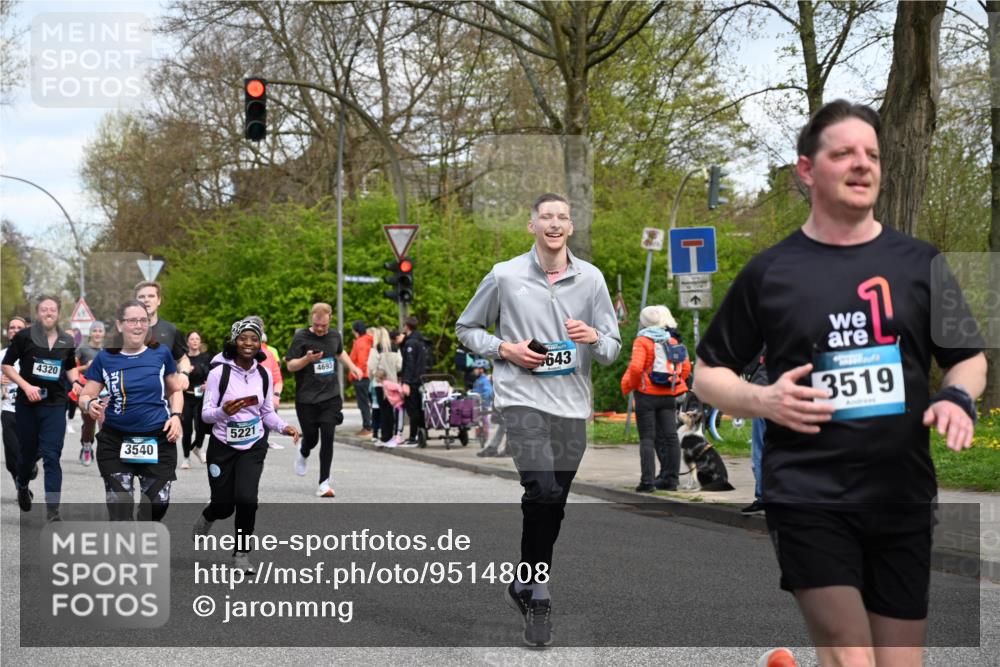 12.04.2026 - 45. Internationalen Wilhelmsburger Insellauf J. Mangold http://msf.ph/oto/9514808 12.04.2026 13:12:48 Ziel 3441, 5674, 4841, 2275, 4671, 4627, 4628, 3638, 4385, 2274, 4919, 4720, 4721, 2998, 4693, 3519, 4970, 3686, 4643, 2877, 5265, 5266, 4648, 2026, 5457, 4320, 4249, 3033, 2470, 4364, 3942, 5221, 3540, 3933, 3935, 3935, 3805, 5158, 5157, 2462, 4533, 5693, 5637 meine-sportfotos.de